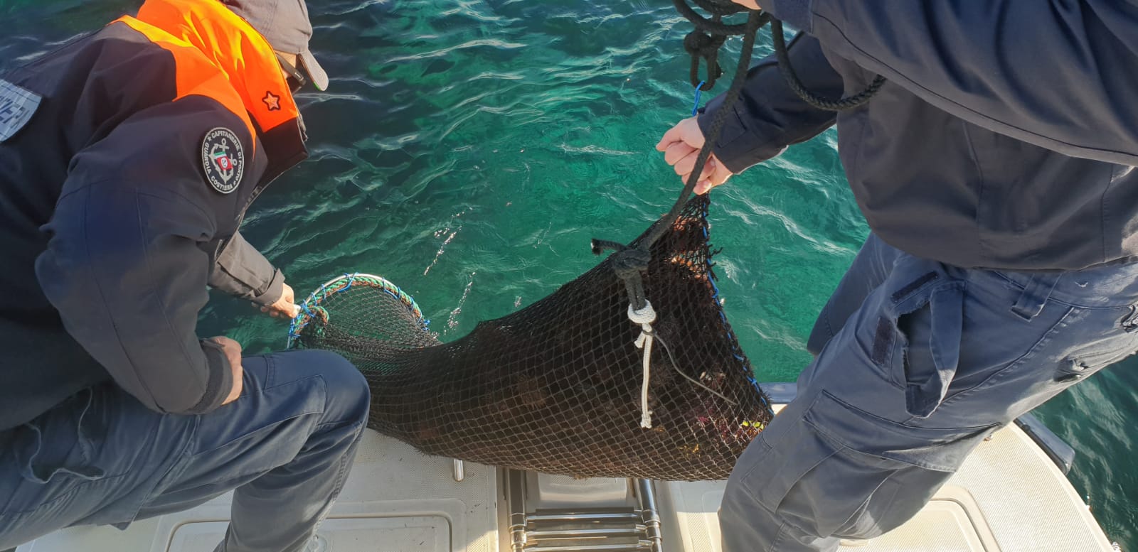 Pesca In Mare Con Lombrico Di Terra