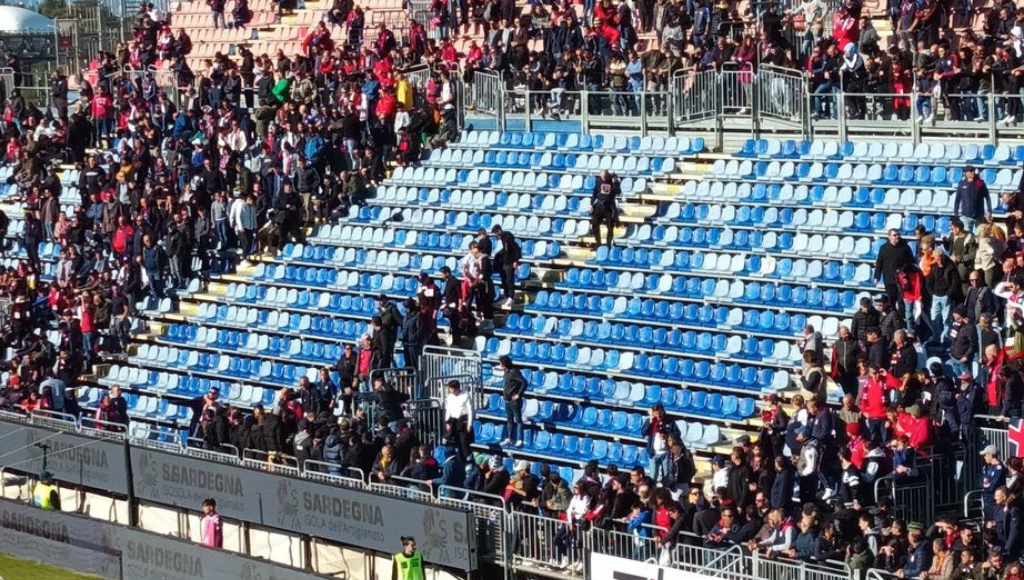 Sciopero del tifo e insulti a